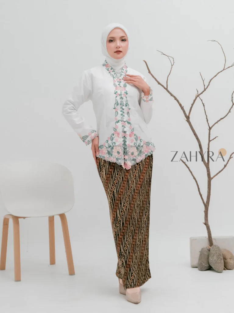 Kebaya Encim Motif Melati Bordir Lengan Panjang Two Tone